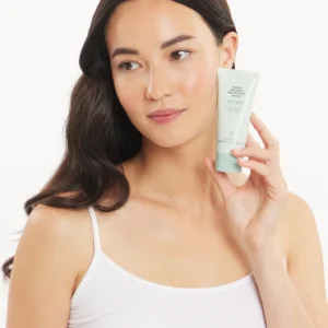 Солнцезащитный крем с тональным эффектом Medium с SPF 45
